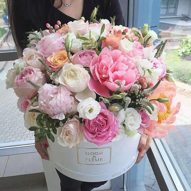 Custom Preserved Roses Mom Paper Gift Bouquet Luxury Round Flower Box