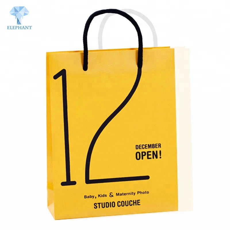 Custom hot sale latest fashion luxury baby gifts packing colored kraft paper bag