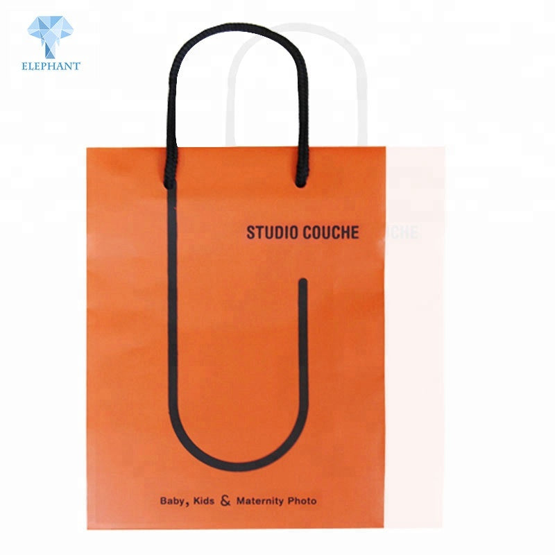 Custom hot sale latest fashion luxury baby gifts packing colored kraft paper bag