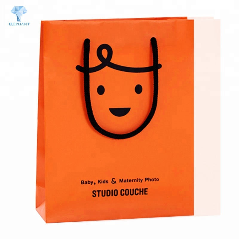 Custom hot sale latest fashion luxury baby gifts packing colored kraft paper bag